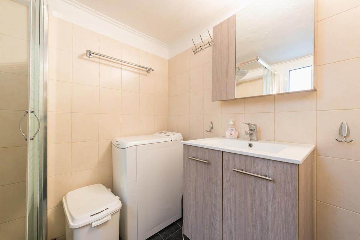Topfloor Central Apt With Urban Views,3' To Metro Αθήνα Εξωτερικό φωτογραφία